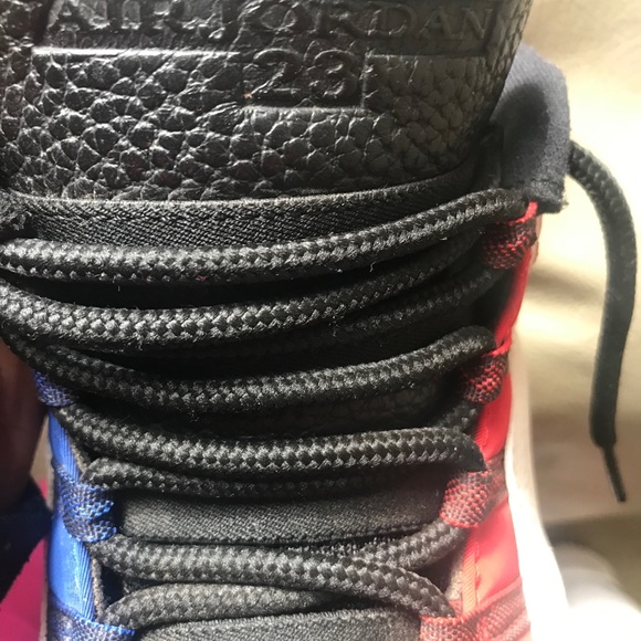 AIR JORDAN HIGH TOP TENNIS SHOES - Picture 4 of 7